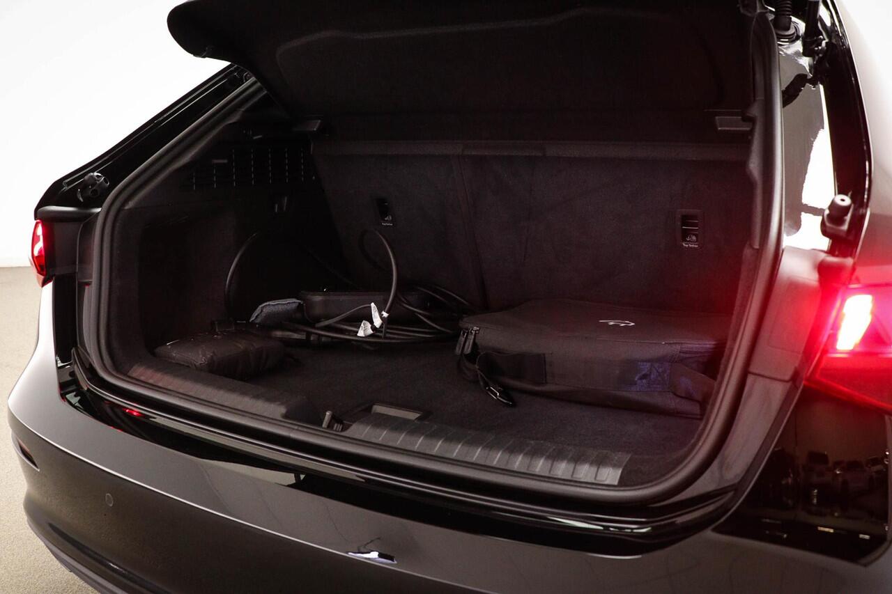 Audi A3 SPORTBACK 40 TFSI e S edition Competition | HALF LEDER | STOELVERWARMING | ACC | KEYLESS | 18" | s-line