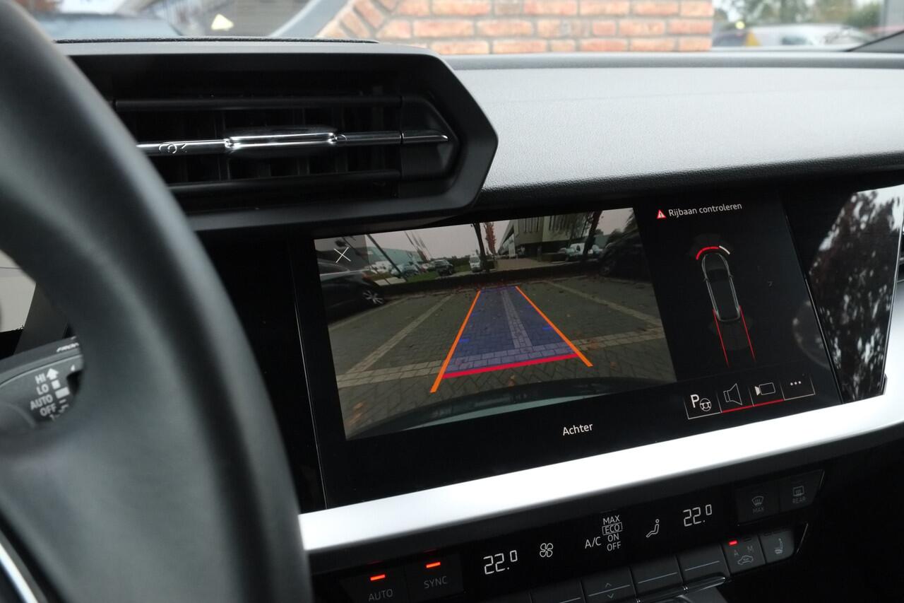 Audi A3 SPORTBACK 40 TFSI e S-LINE Achteruitrijcamera, Navigatie, Carplay