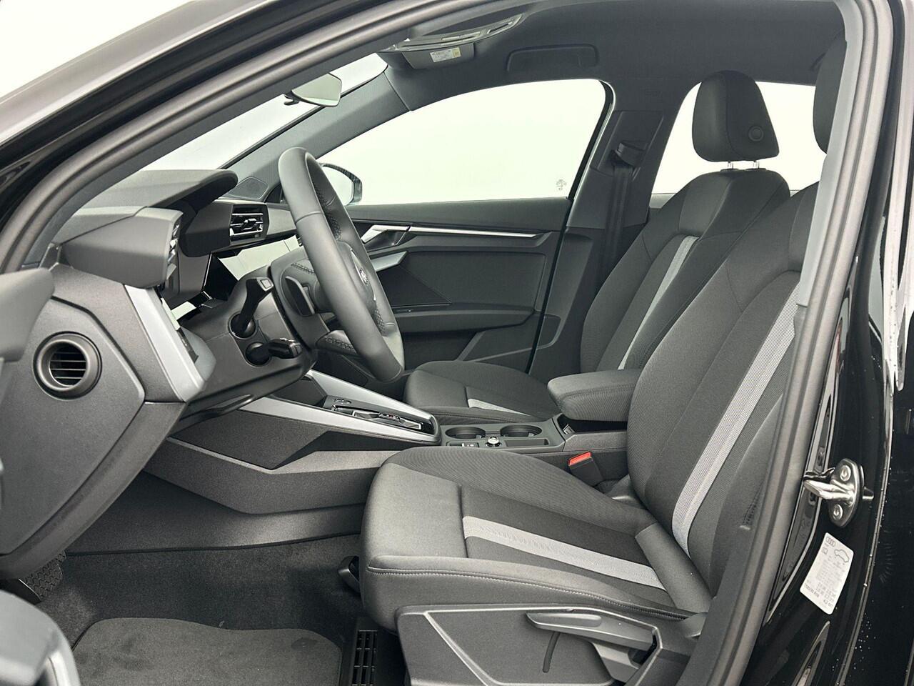 Audi A3 SPORTBACK Pro Line 30 TFSI 85 kW / 116 PK Sportback 7 versn.