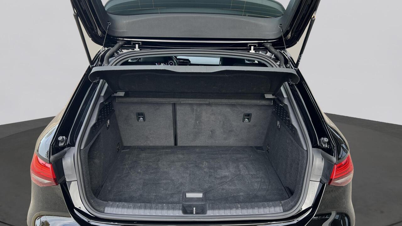 Audi A3 SPORTBACK 30 TFSI 110Pk Pro Line / Parkeerhulp Achter