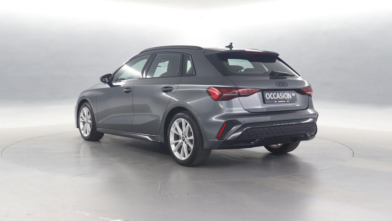 Audi A3 SPORTBACK 30 TFSI 115pk S-Line Edition S-Tronic / Navigatie / Adaptive Cruise / Parkeersensoren