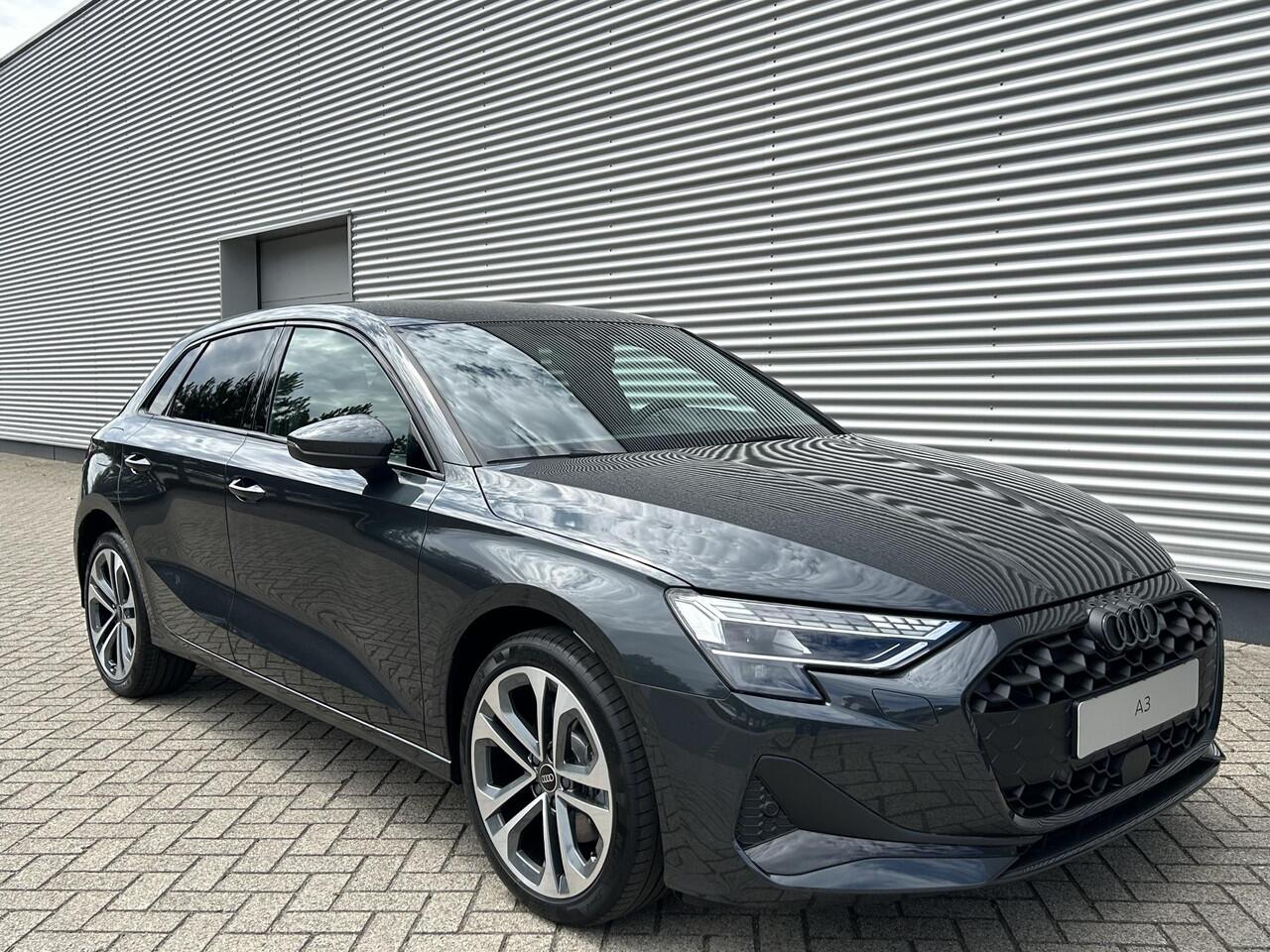 Audi A3 SPORTBACK Advanced edition 40 TFSI e 150 kW / 204 PK Sportba | Stoelverwarming | Adaptieve Cruis Control | Sportstuur | Camera | Sfeerverlichting |