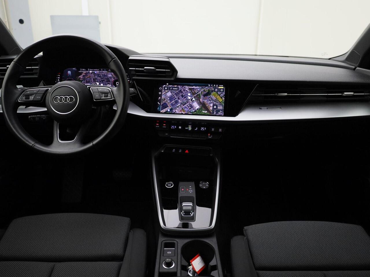 Audi A3 SPORTBACK 30 TFSI/110PK Advanced edition · Navigatie · Parkeersensoren · Apple/Android Car Play · Garantie t/m 21-02-2028 of 100000km.