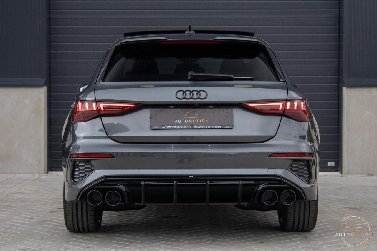 Audi A3 SPORTBACK 40 TFSIe S Comp. S3 PANO B&O S line Camera Dode hoek