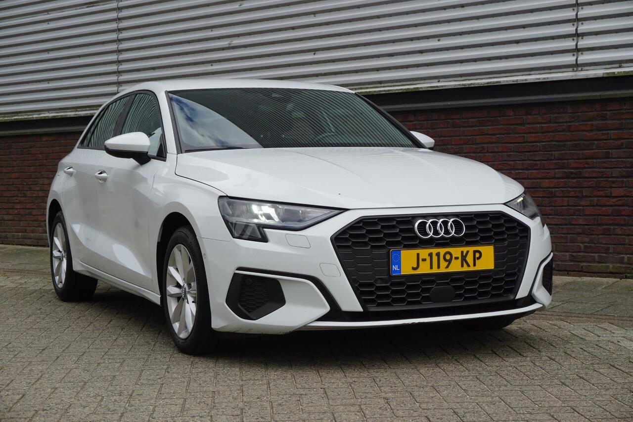 Audi A3 SPORTBACK 35 TFSI150PK/Digitaal Dashboard/Camera/Automatisch inparkeer hulpsysteem.