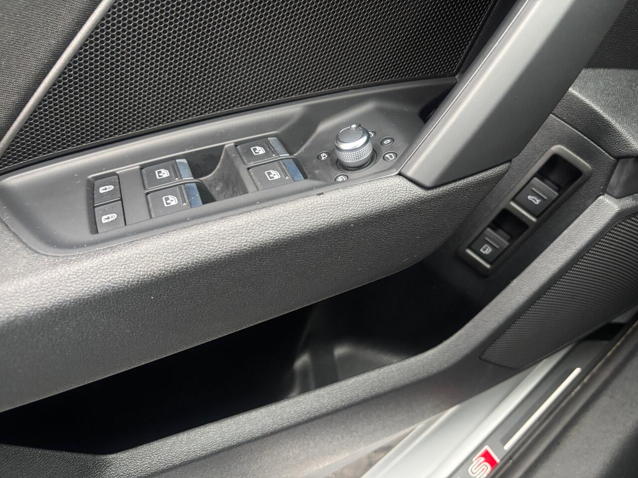 Audi A3 SPORTBACK 45 TFSI e-tron 245 pk S-line Competition