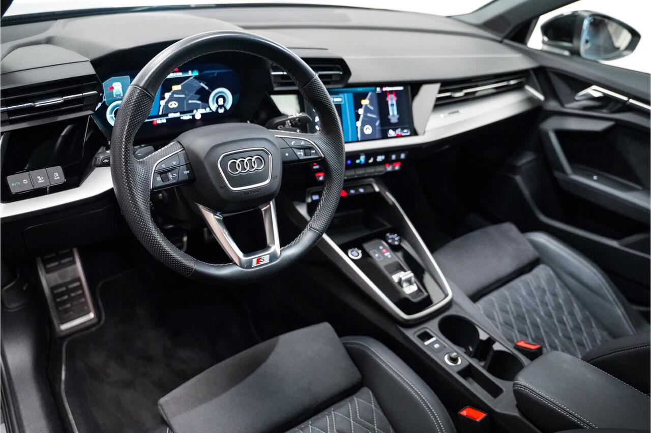 Audi A3 SPORTBACK 40 TFSI e S-Line|Pano dak|Alcantara ruit|Matrix led|18 inch