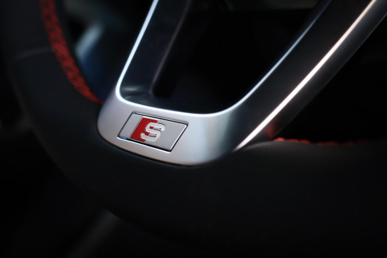 Audi A3 SPORTBACK 45 TFSI e 272pk S edition Competition Pano/Matrix LED/Navi+/Keyless/Camera/Head-up/Sonos/ACC/Dodehoek