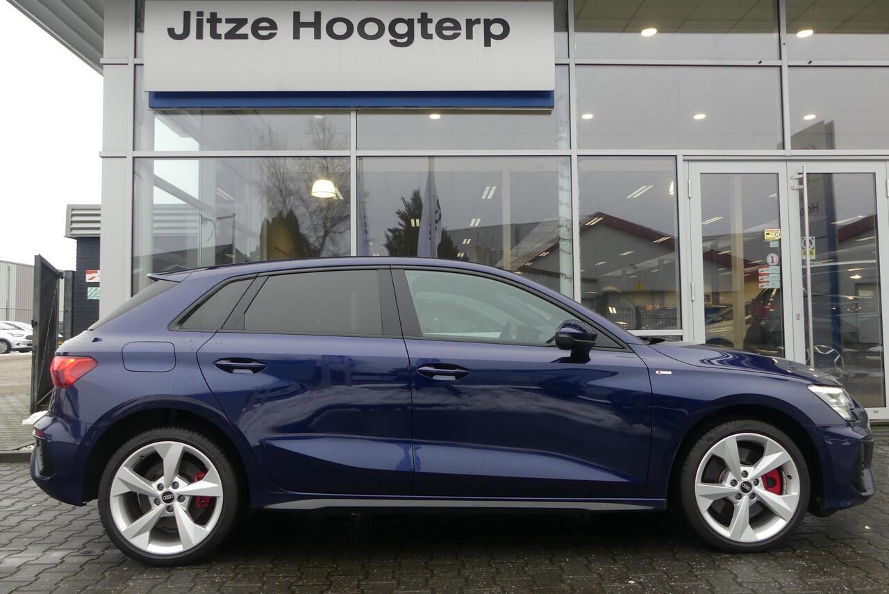 Audi A3 SPORTBACK 45 TFSI e S edition Competition HALF LEDER, STOELVERWARMING, ADAPT. CRUISE, CLIMA, CAMERA, PDC V&A, NAVI, 47.526KM