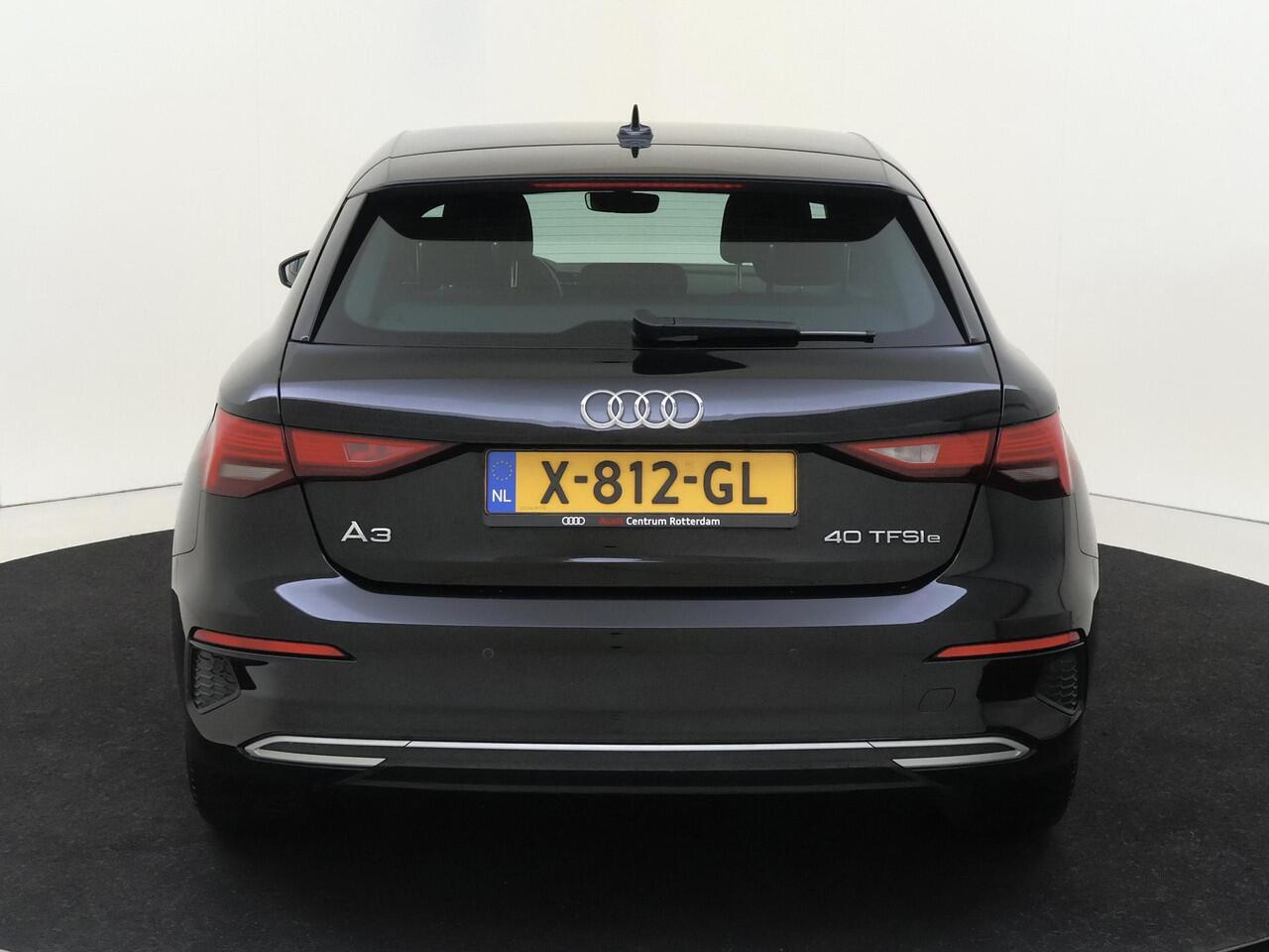 Audi A3 SPORTBACK 40 TFSI e Edition | Parkeersensoren achter | Keyless | Stoelverwarming | Cruise control | CarPlay | Electronic climate control | Navigatie |