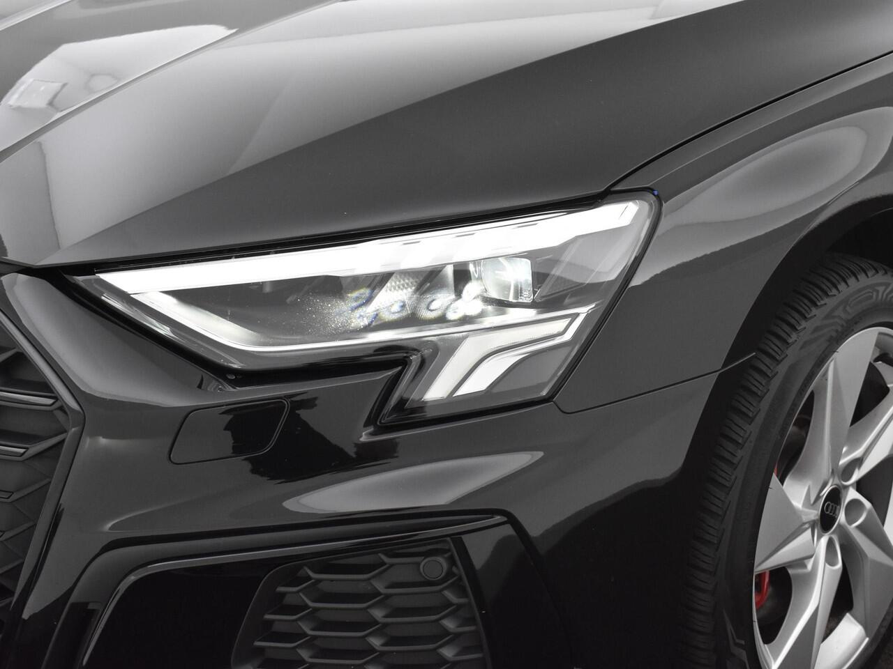 Audi A3 SPORTBACK 45 TFSIe 245pk S-Tronic S Edition Competition · Apple/Android Car Play · Navi · P-Sensoren · Stoelverwarming · Trekhaak · 17'' Inch · Garantie t/m 05-01-2028 of 100.000km