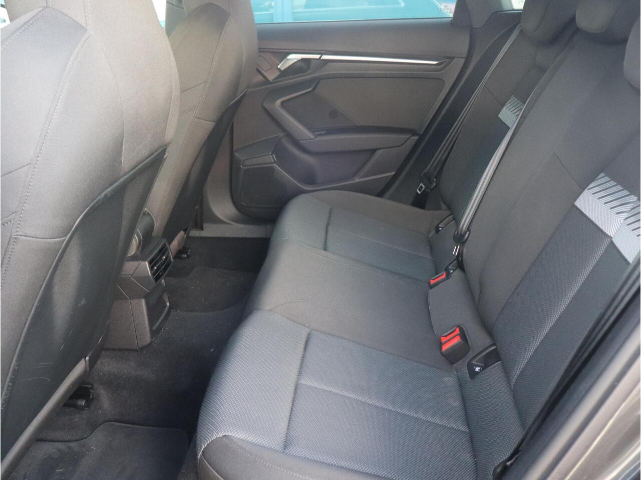 Audi A3 SPORTBACK Advanced Edition 30 TFSI AUTOMAAT | NAVI | FULL-LED | VIRTUAL COCKPIT |