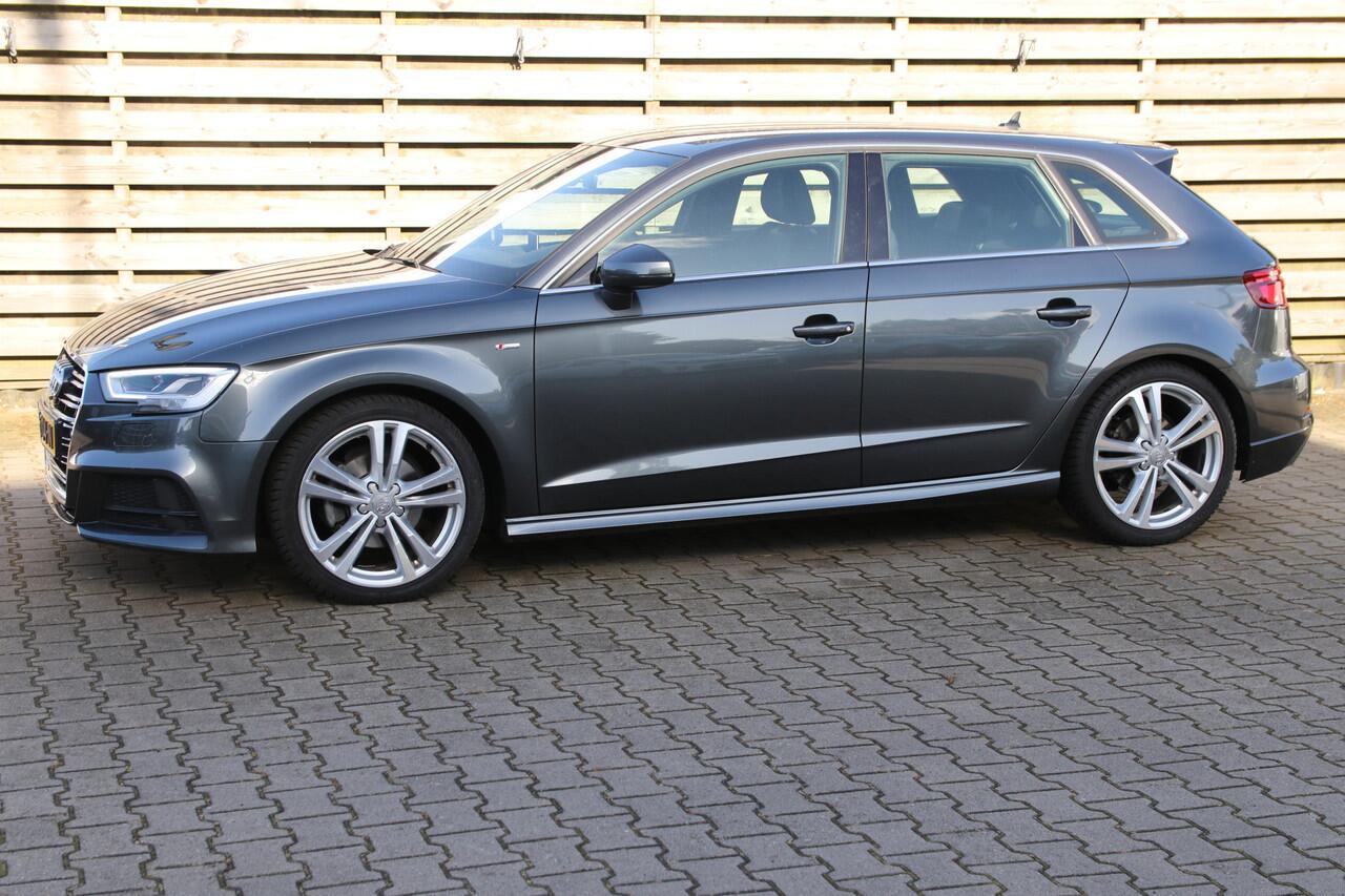 Audi A3 SPORTBACK 35 TFSI CoD Sport S Line Edition / Navi / Climate