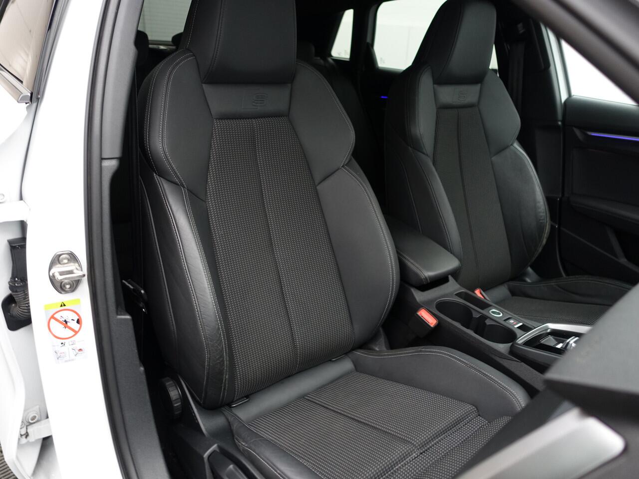 Audi A3 SPORTBACK 45 TFSI e S edition Competition- Xenon Led, Carplay, Android Auto, Sfeerverlichting, Dynamic Select, Privacy Glass