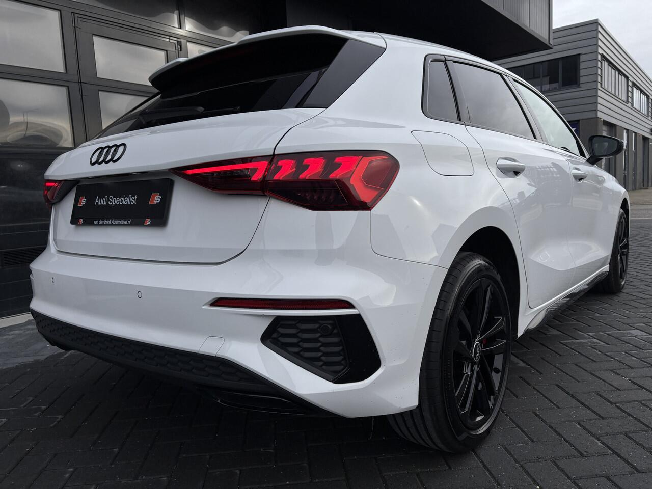 Audi A3 SPORTBACK 45 TFSIe 245 pk S-line Black Edition