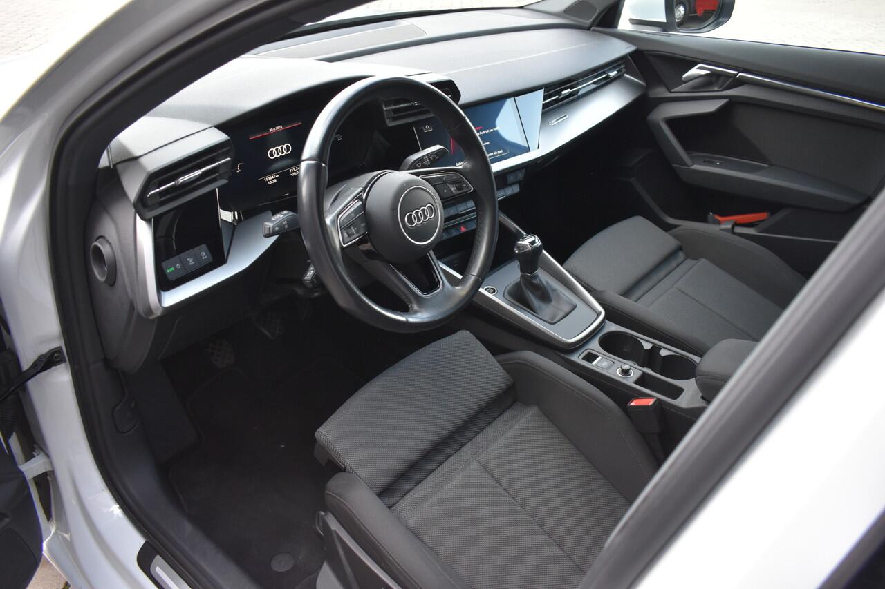 Audi A3 SPORTBACK 30 TDI Advanced edition