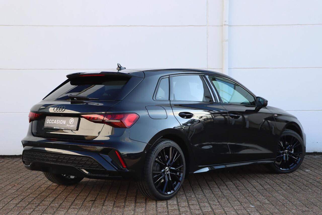 Audi A3 SPORTBACK 30 TFSI S edition 115pk S-Tronic | S-Line | ACC | Park assist | CarPlay