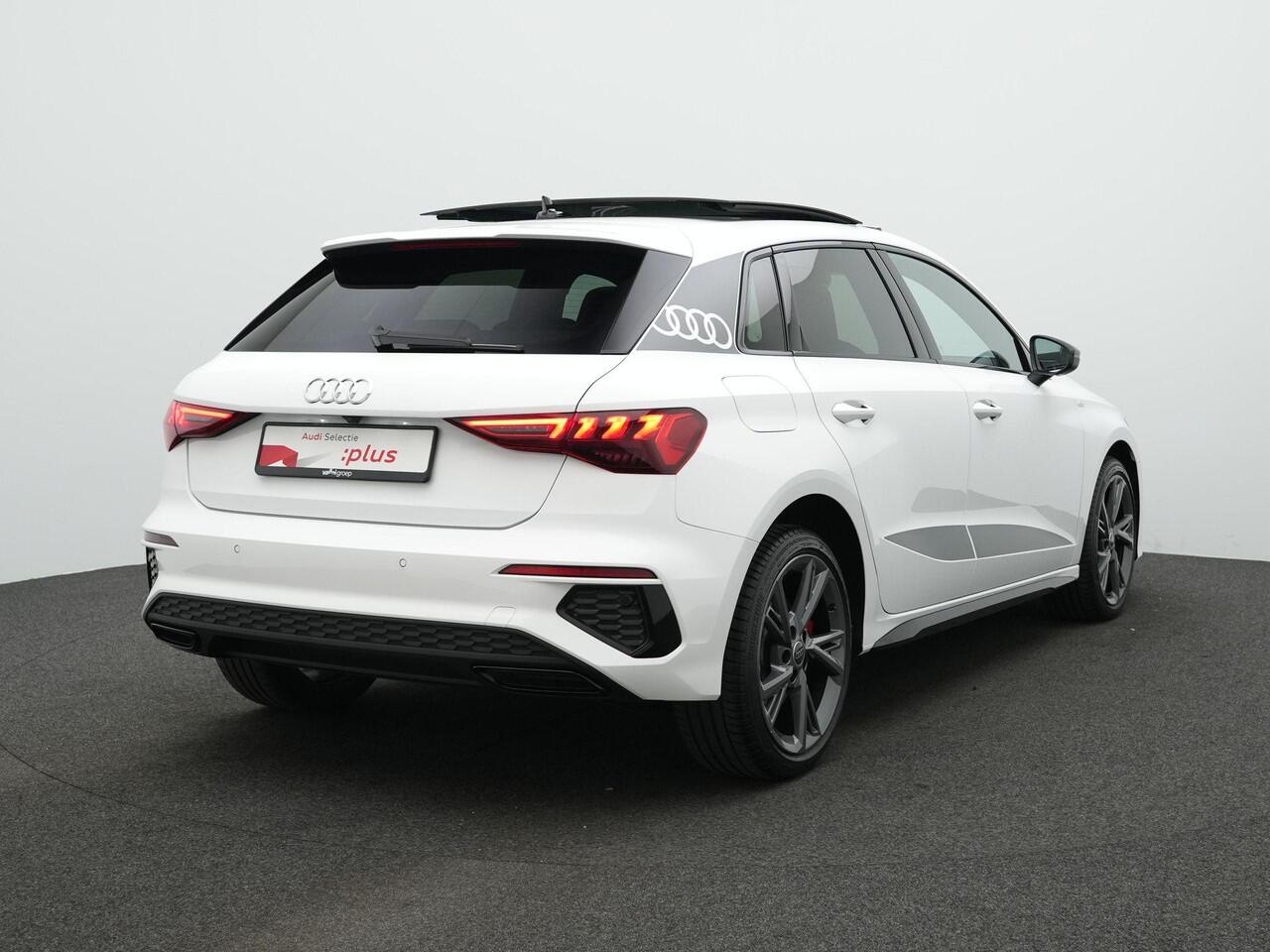 Audi A3 SPORTBACK 45 TFSI e 245 pk S-tronic Advanced edition / S-Line | Panoramadak | Achteruitrijcamera | Stoelverwarming | Navigatie