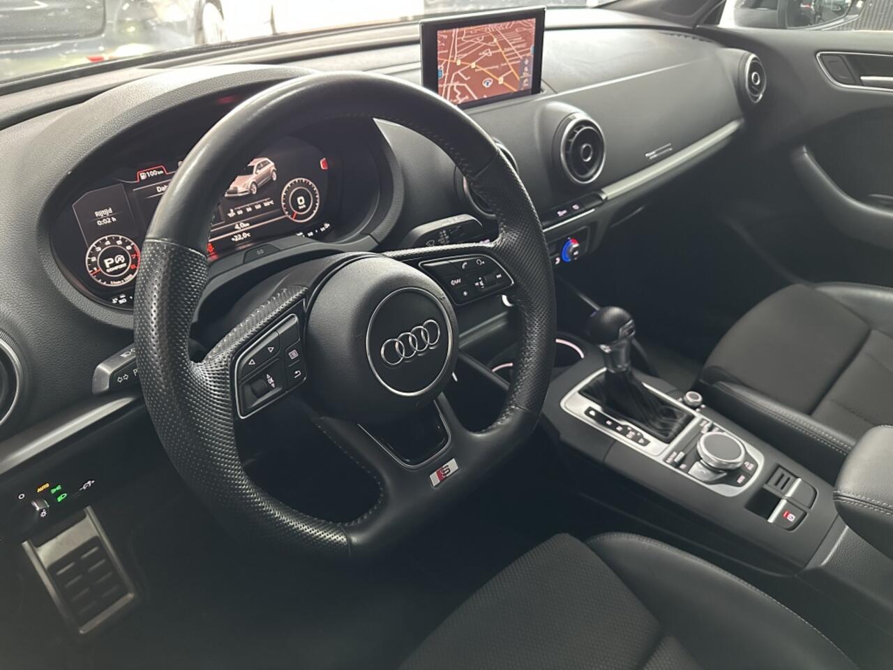 Audi A3 SPORTBACK 35 TFSI S-Line AUT. NAVI CRUISE ECC NAP