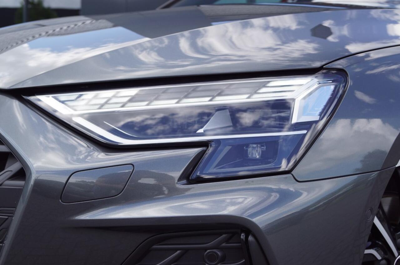 Audi A3 Sportback 35 TFSI S-Tronic S-Line facelift/ Panodak/ 19Inch LM/Camera