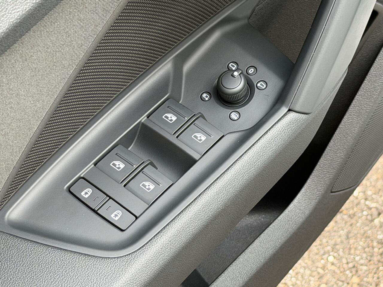 Audi A3 Limousine 35 TFSI 150pk S-tronic Advanced | Camera | Adap. Cruise | Black Edition | Rijklaar incl. 1 jaar Bovag garantie