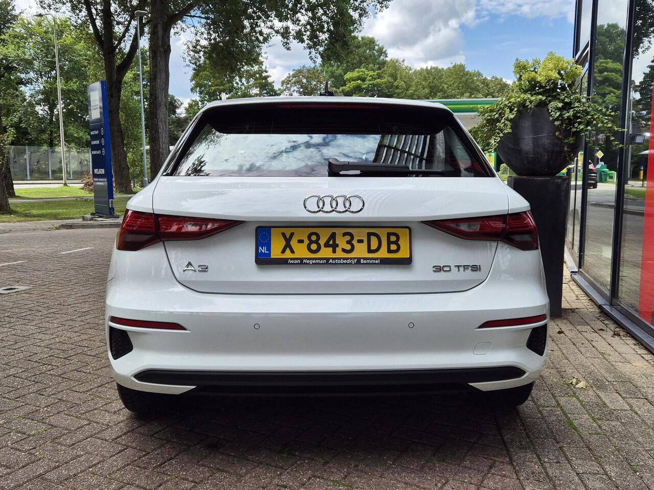 Audi A3 Sportback 30 TFSI Pro Line | Navigatie via Smartphone | Apple Carplay | PDC | Stoelverwarming | Lm Velgen | Airconditioning