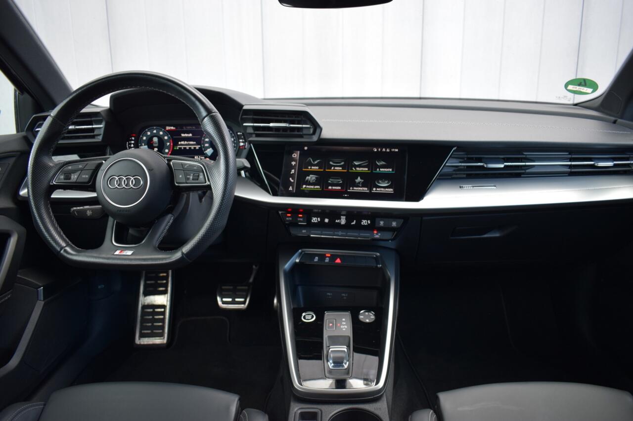 Audi A3 Limousine 35 TFSi Automaat S-Line LED | Carplay | Zwart Leder | Schaalstoelen | 2x S-Line | B&O | Keyless | Sportstoelen