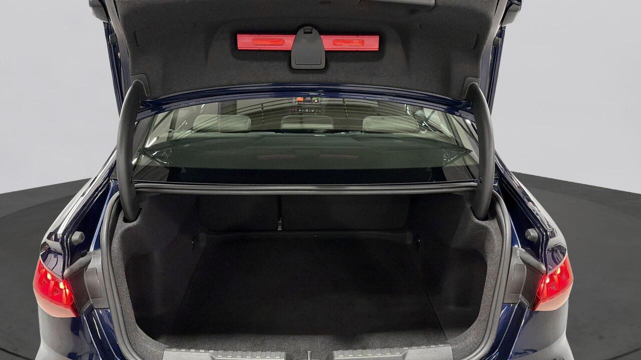 Audi A3 Limousine 30 TFSI 110PK Advanced Edition / Achteruitrijcamera