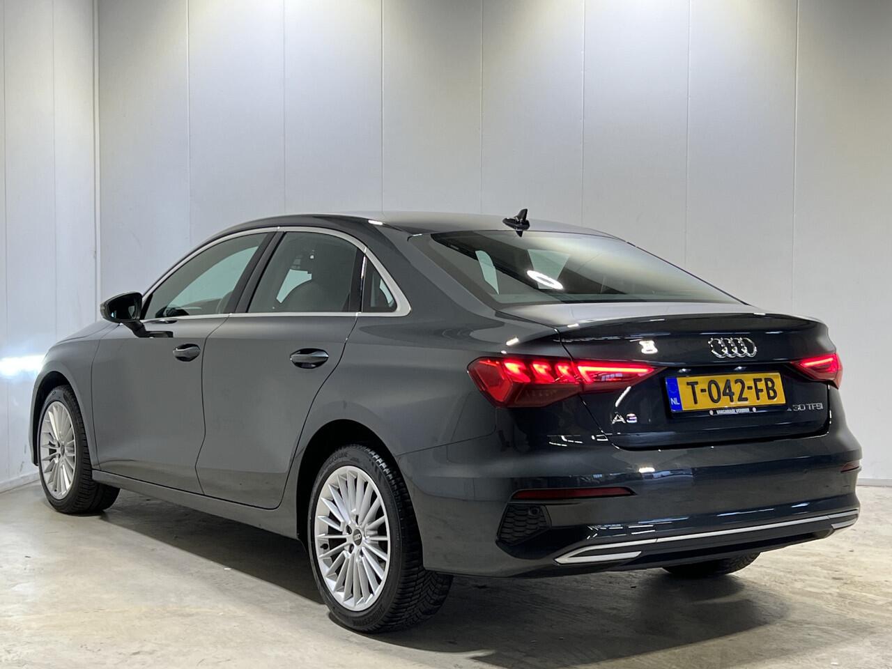 Audi A3 Limousine 30 TFSI Advanced edition | Navigatie/Android/Apple Carplay | LM Velgen 17" | PDC Achter | Cruise Control | Airco |