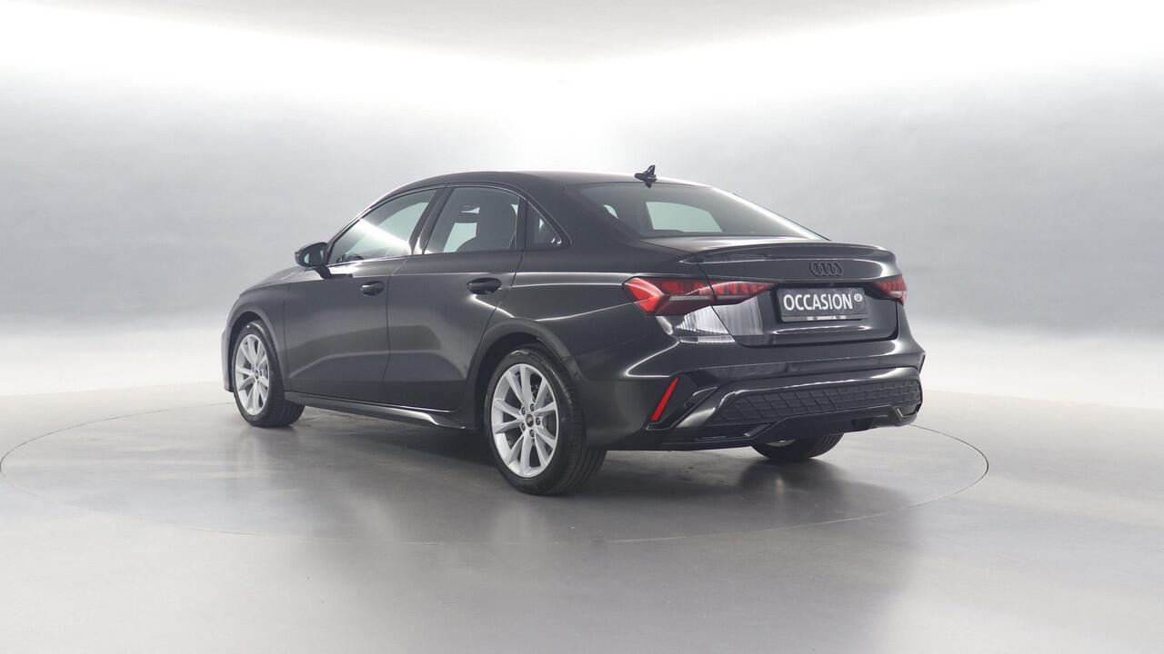 Audi A3 Limousine 30 TFSI 115pk S-Line Edition S-Tronic / Navigatie / Camera / Inparkeerhulp