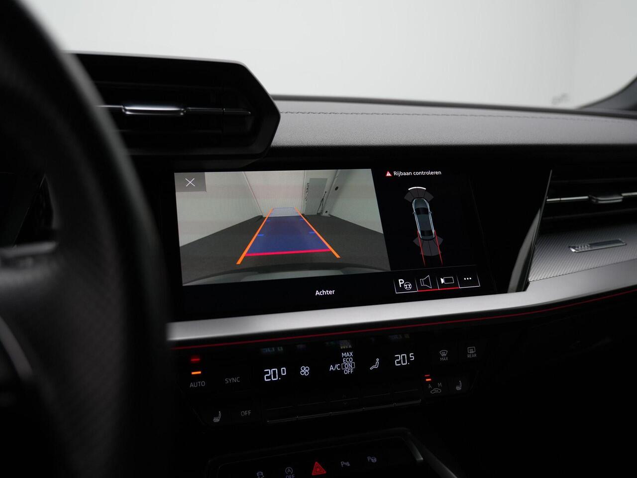 Audi A3 Limousine 35 TFSI 150 pk S-tronic S-Line | Panoramadak | Demperregeling | Head-up display | Geheugenstoel | Matrix LED | Bang & Olufsen