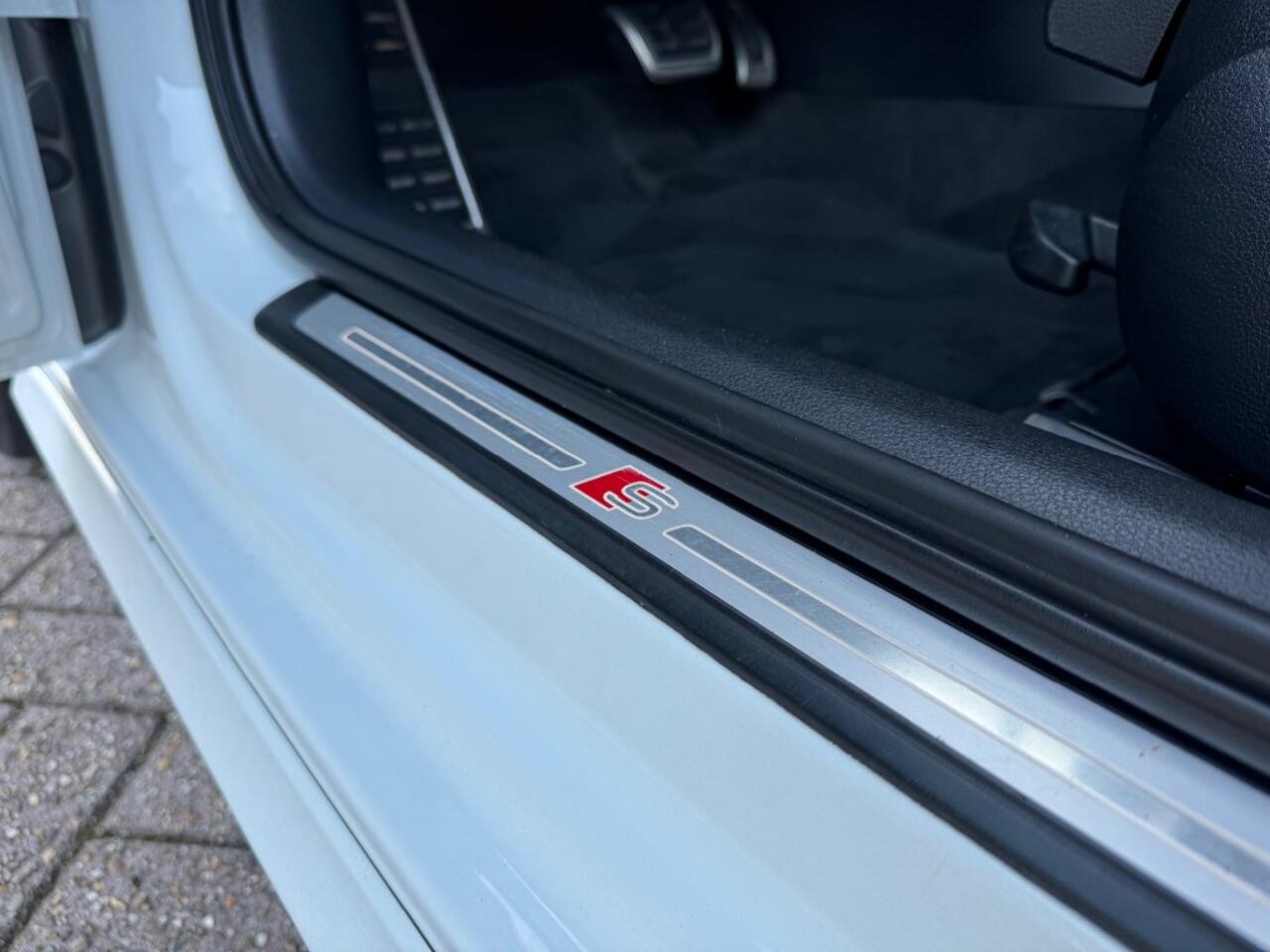 Audi A3 35 TFSI CoD Sport S Line Edition