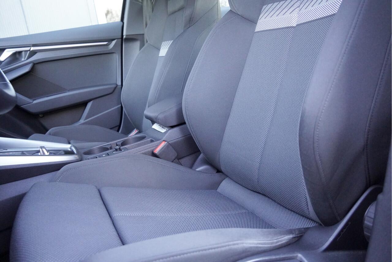 Audi A3 Limousine 35 TFSI 150PK! Automaat Business Edition BJ2020 Lmv 17" | Led | Pdc | Navi | Dynamische knipperlichten | App-Connect | Virtual cockpit | Climate control | Cruise control | Sportstoelen | Getint glas