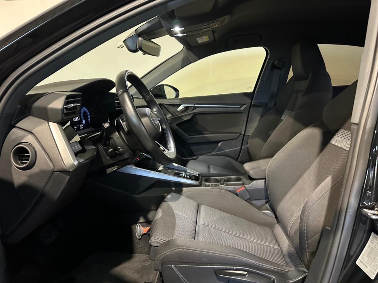 Audi A3 30 TFSI ADV EDITION AUT. l LED l NAVI l VIRTUAL l SENSOREN l