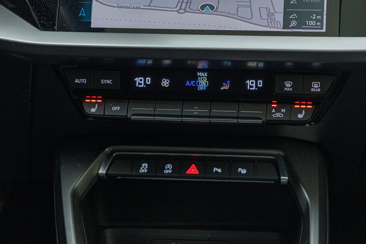 Audi A3 Limousine 35 TFSI S edition | Panoramadak | Optiek Zwart | 18 Inch |