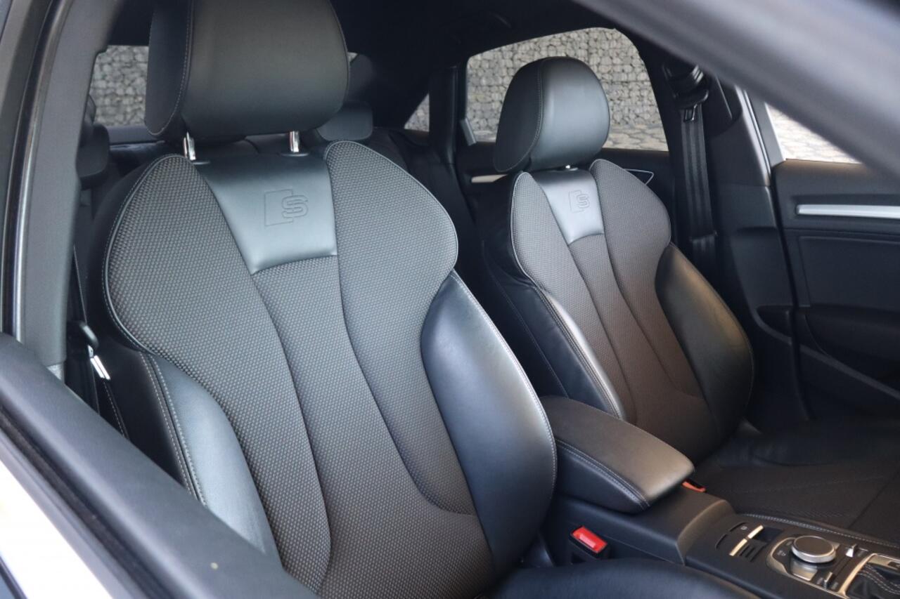 Audi A3 30 TFSI | Geen import | 2x S - S line | Compleet