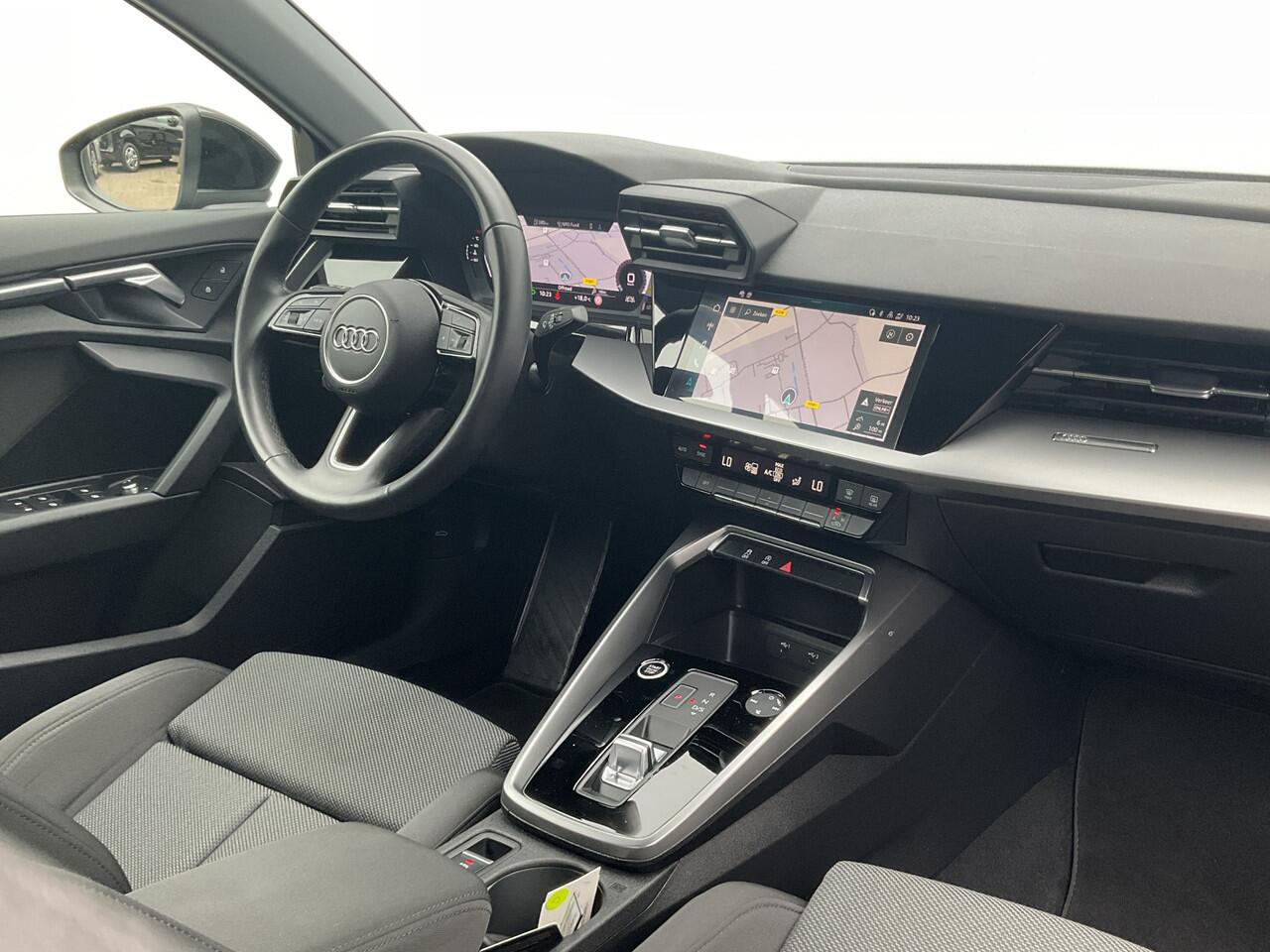 Audi A3 Limousine 30 TFSI Advanced edition Virtueel display Nav/Cruise Sportzetels 1Eig Digitaal NL-Auto!