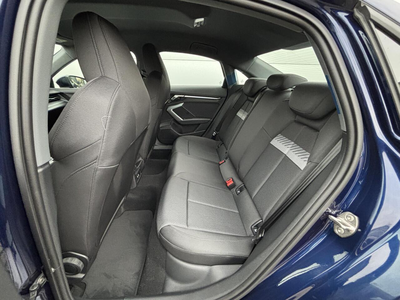 Audi A3 Limousine Pro Line 35 TFSI 110 kW / 150 pk Limousine 7 versn | Achteruitrij-Camera | Sfeerverlichting | Adaptieve Cruise Control |