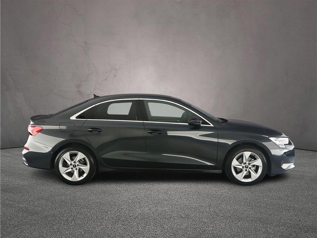 Audi A3 Limousine 30 TFSI advanced edition | Achteruitrijcamera | Audi sound | Full-led | MMI plus |