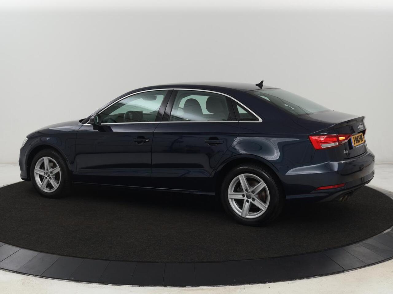 Audi A3 35 TFSI Pro Line | 150pk | Bi-Xenon | Navigatie | Cruise control | Airco | Parkeerhulp | Bluetooth | Aluminium raamlijsten