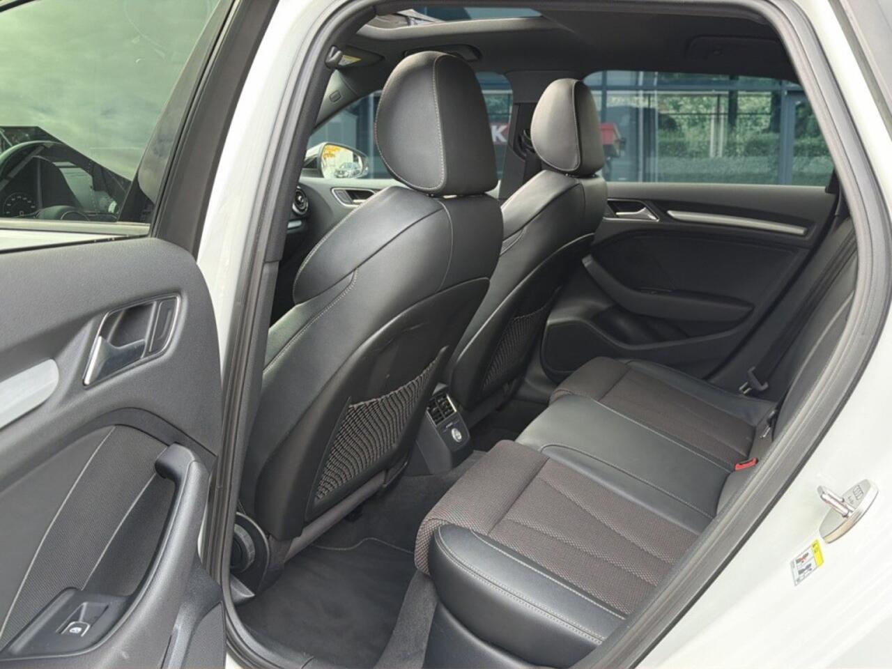 Audi A3 35 TFSI S-TRONIC S-LINE PANO-DAK/NAVI/ACC/PDC/STOELVERW