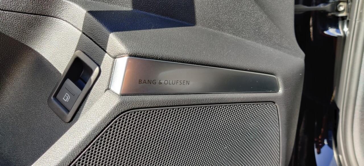 Audi A3 40 TFSIE Edition Bang en Olufsun
