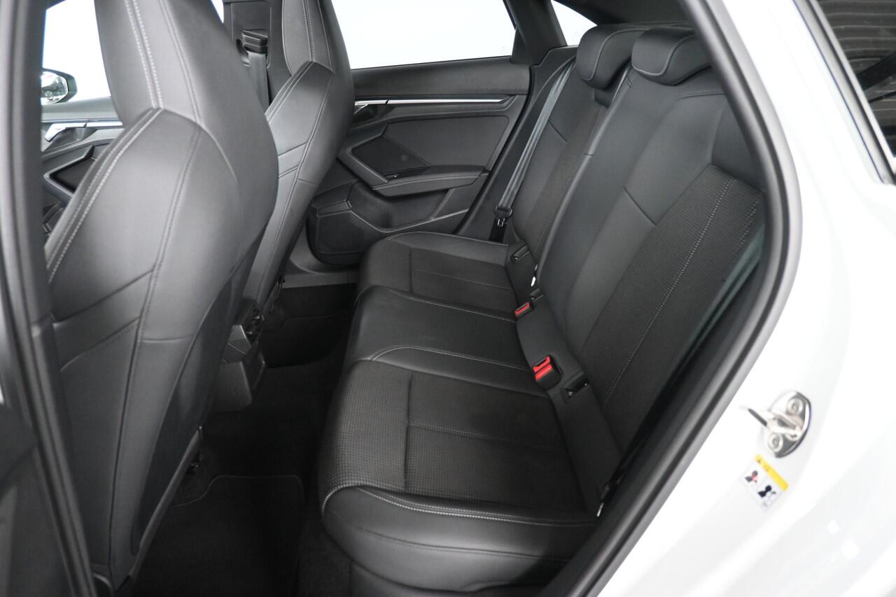 Audi A3 Limousine 30 TFSI Automaat 3x S-Line Panoramadak Stoelverwarming Rijklaarprijs Inruil Mogelijk!