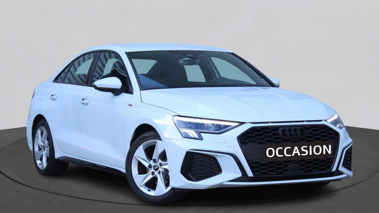 Audi A3 Limousine 30 TFSI 110pk S Edition S-tronic / Navigatie / Apple Carplay / LED