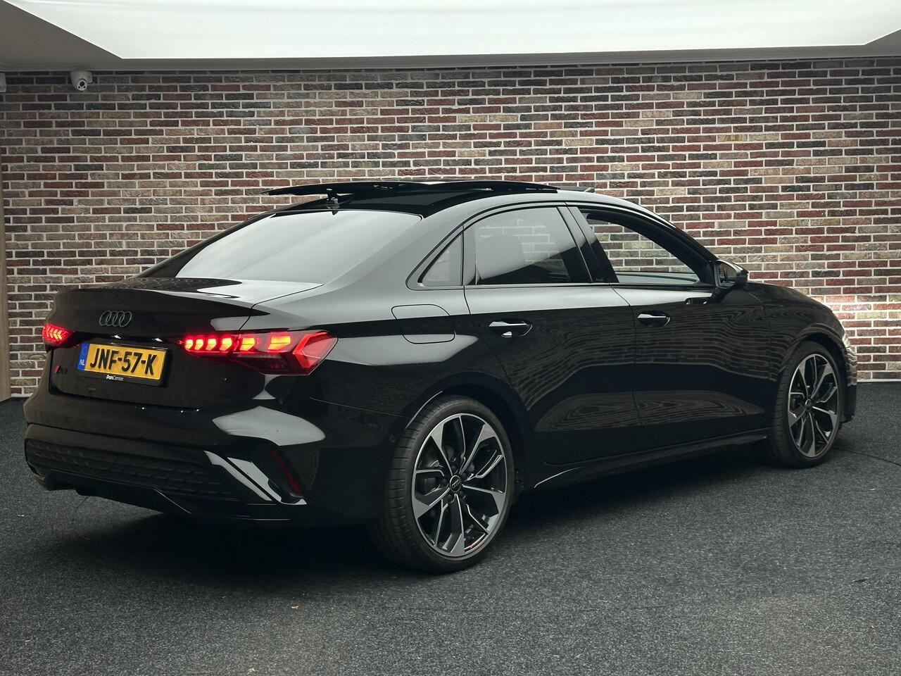 Audi A3 Limousine 35 TFSI S edition Ful Options Panorama Led RS Stoel HeadUp