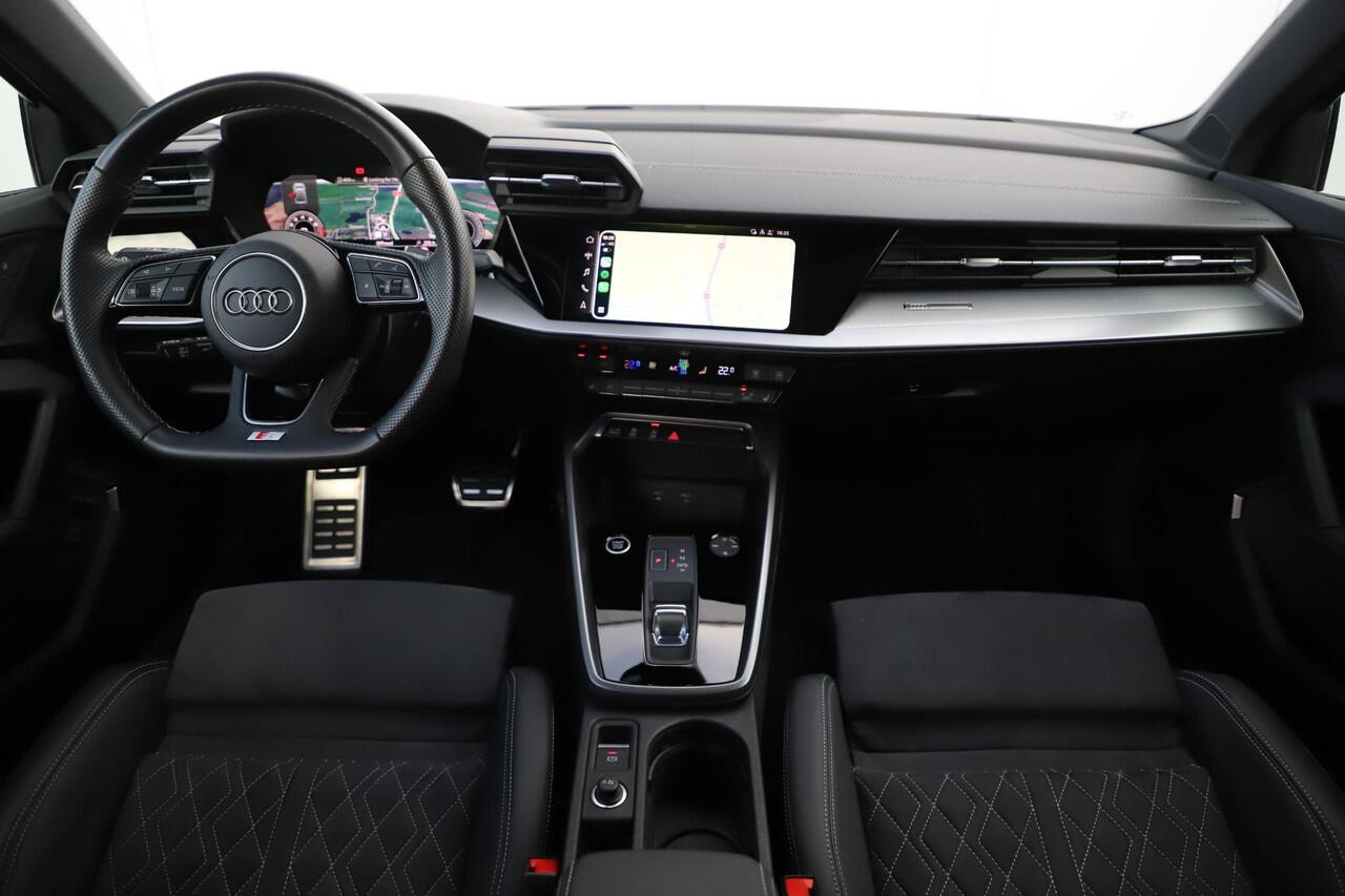 Audi A3 Limousine 35 TFSI S edition 150PK Automaat Panoramadak Virtual 19 inch LMV LED Matrix B&O Audio Black Optic RS Sportstoelen Stoelverwarming Achteruitrijcamera