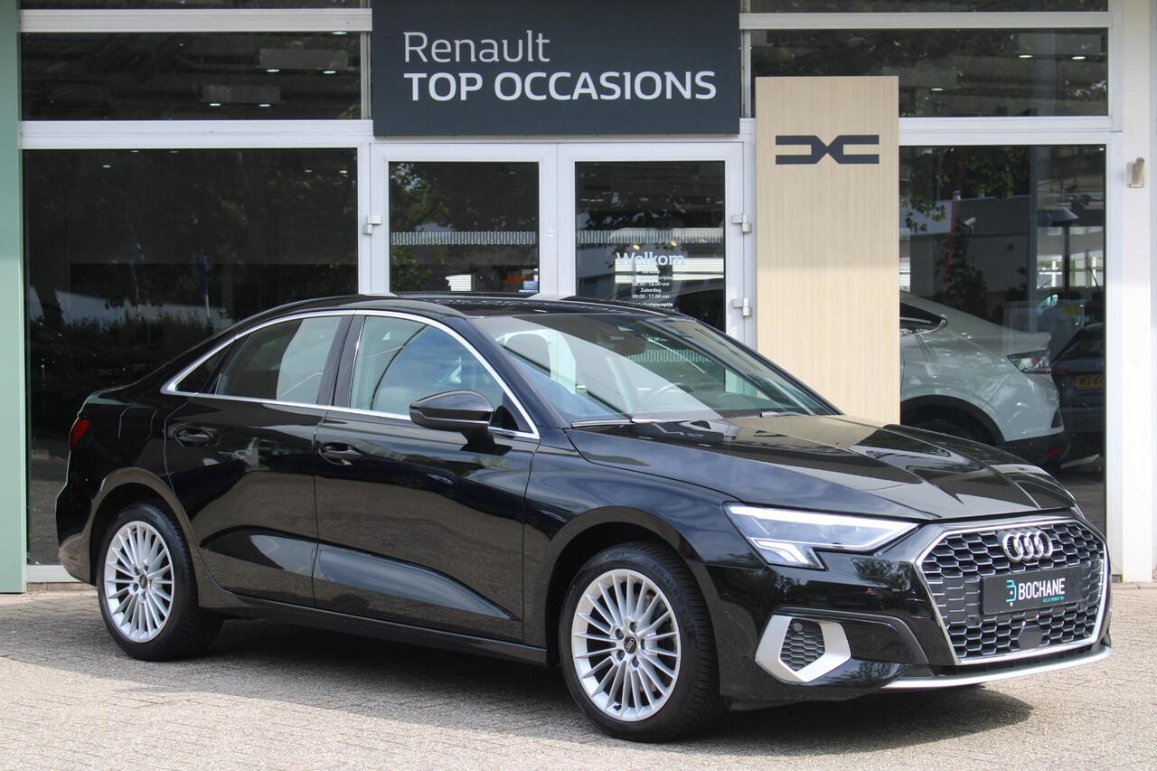 Audi A3 Limousine 30 TFSI Business edition Navigatiesysteem | Automaat | Cruise Control | Parkeer Sensoren