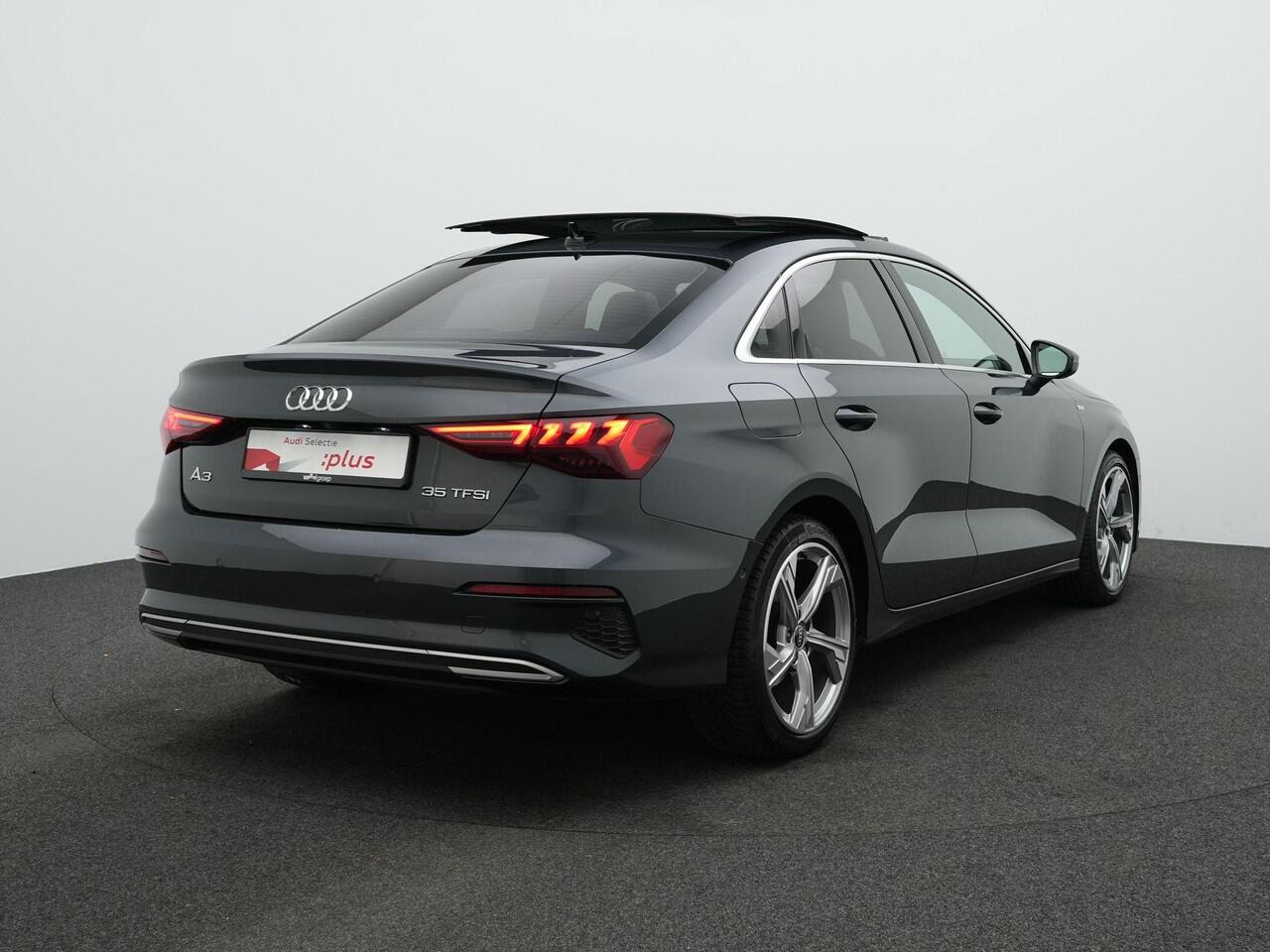 Audi A3 Limousine 35 TFSI 150 pk S-tronic S-Line | Panoramadak | Demperregeling | Head-up display | Geheugenstoel | Matrix LED | Bang & Olufsen