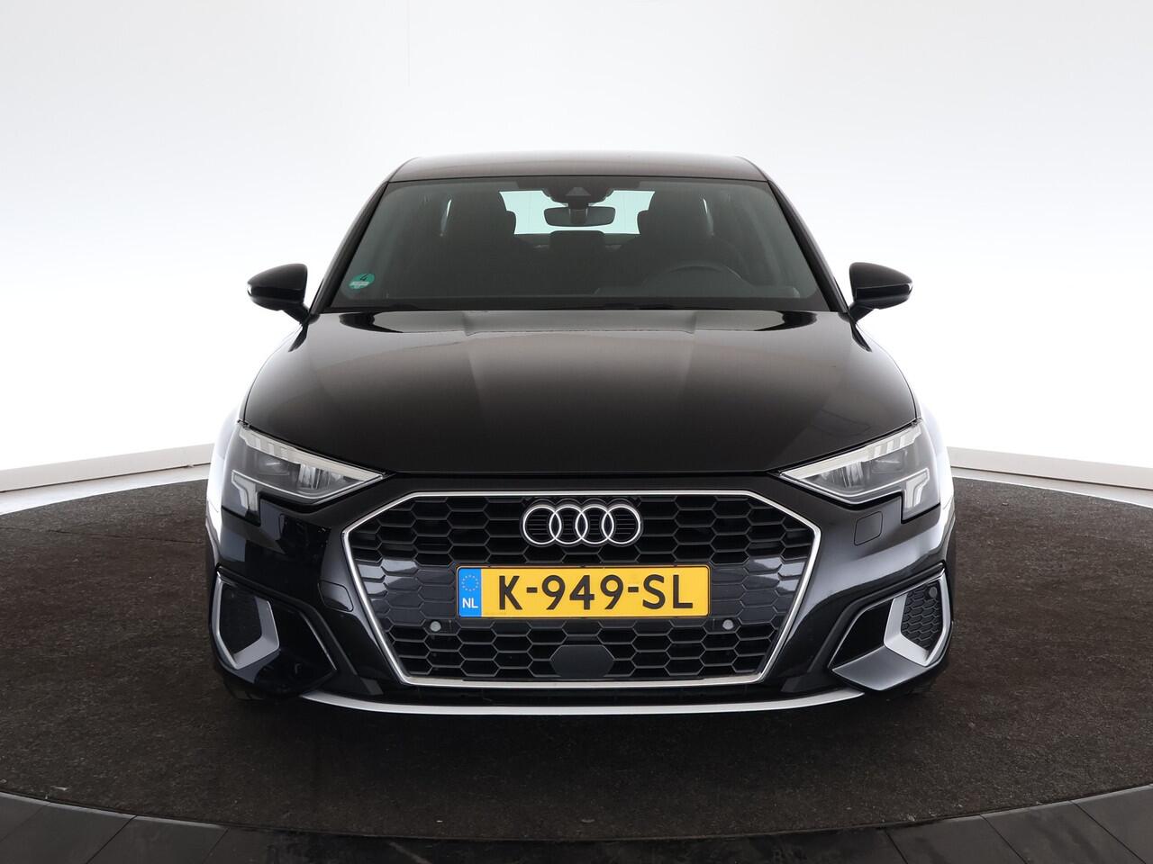 Audi A3 Limousine 35 TFSI Business edition | S Tronic | ACC | Trekhaak | Adaptive drive assist |*