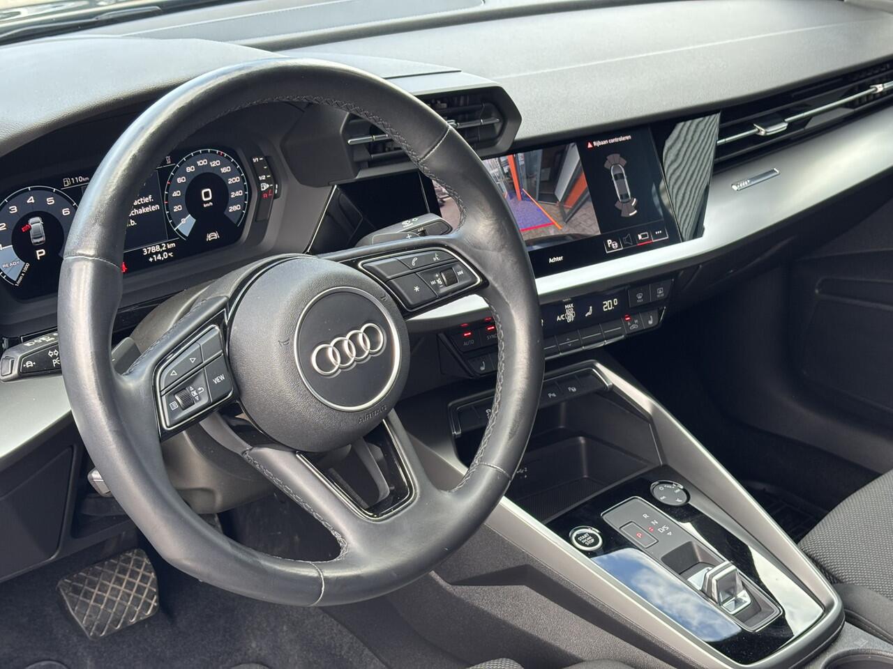 Audi A3 Limousine 35 1.5 TFSI edition one / Nieuwjaarsvoordeel, nu ¤600,- in prijs verlaagd! / Apple Carplay/ Android Auto / BTW / Digital Cockpit / Keyless / Camera / Stoelverwarming /